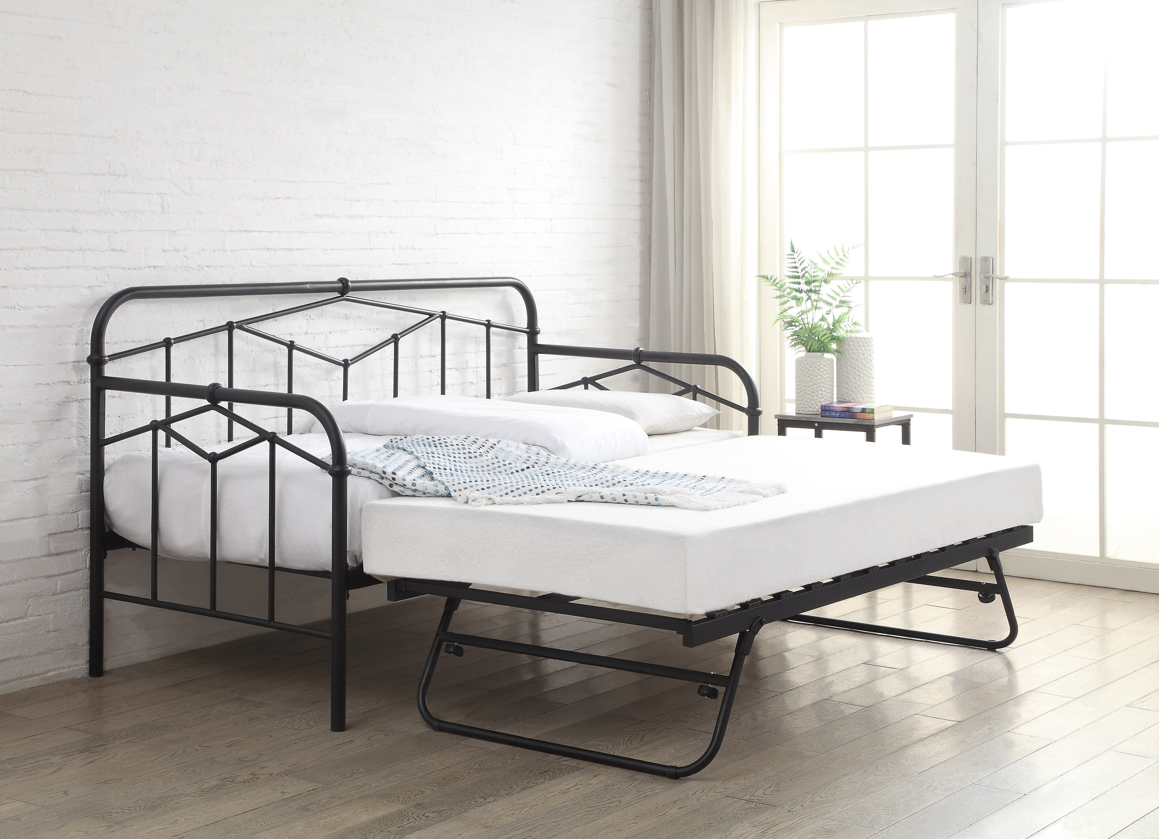 AXTON Metal Bed - Sand Blast Black Or Antique Bronze Finish - Available in Single, Double & Kingsizes