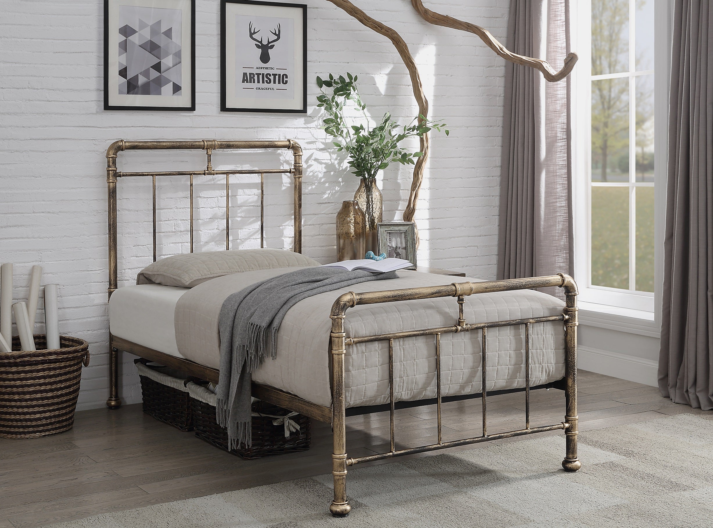 CILCAIN Metal Bed - Black & Silver Or Antique Bronze Finish Available