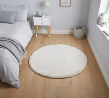 Load image into Gallery viewer, Teddy (Beige)
