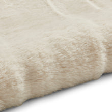 Load image into Gallery viewer, Teddy (Beige)
