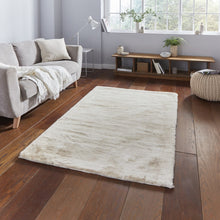 Load image into Gallery viewer, Teddy (Beige)

